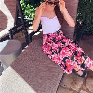 Maxi skirt perfect for vacation or simply feeling like you’re on vacation.